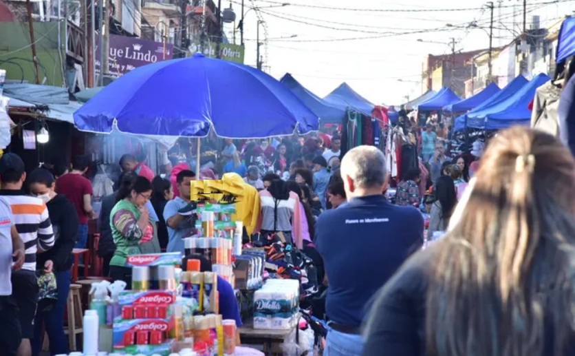Organizan manifestación contra director de Mercado 4: Lo acusan de “vendehumo” y “apretar” a comerciantes