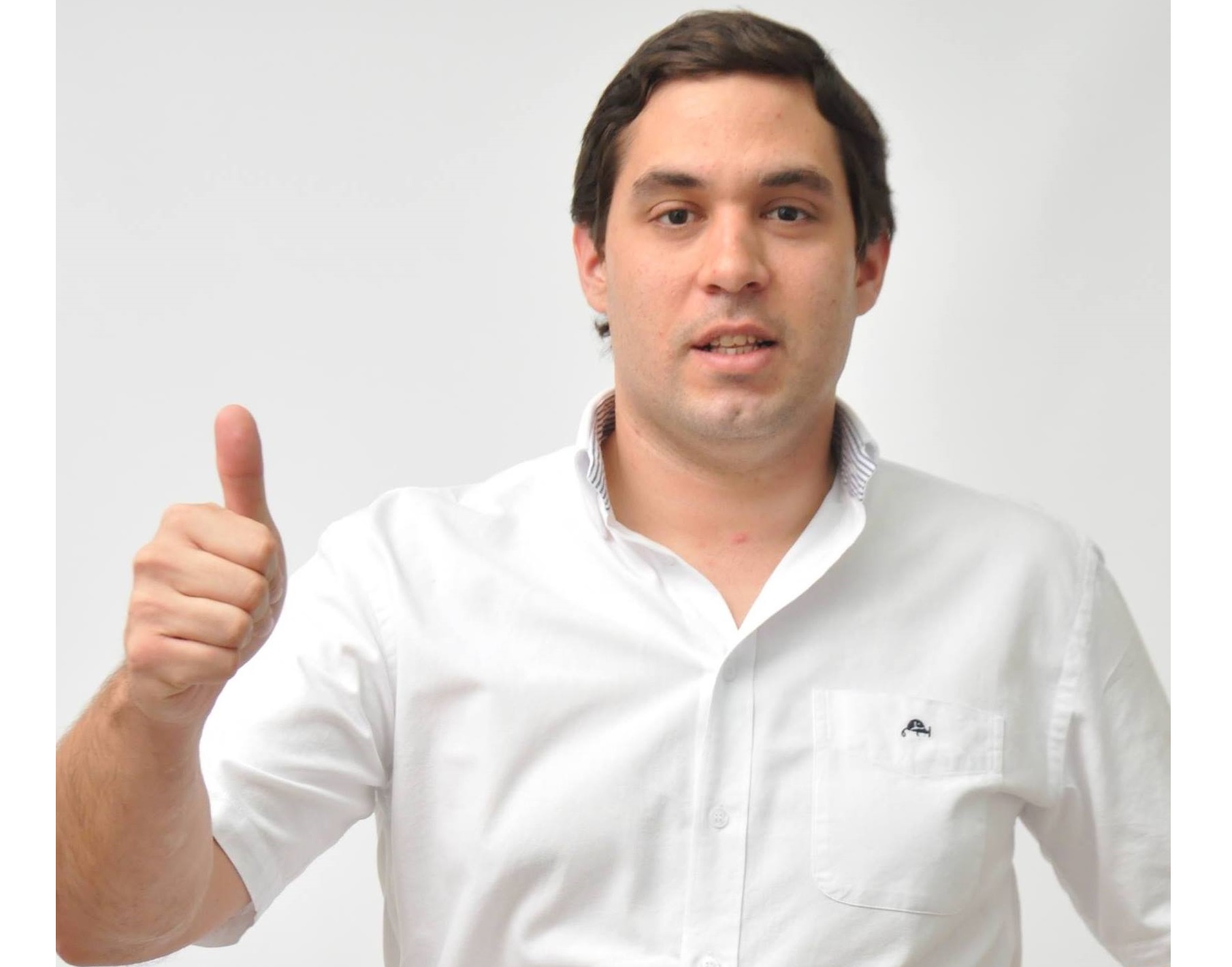 “El verdadero enemigo de Paraguay es la apatía”, afirma precandidato a diputado Víctor Benítez
