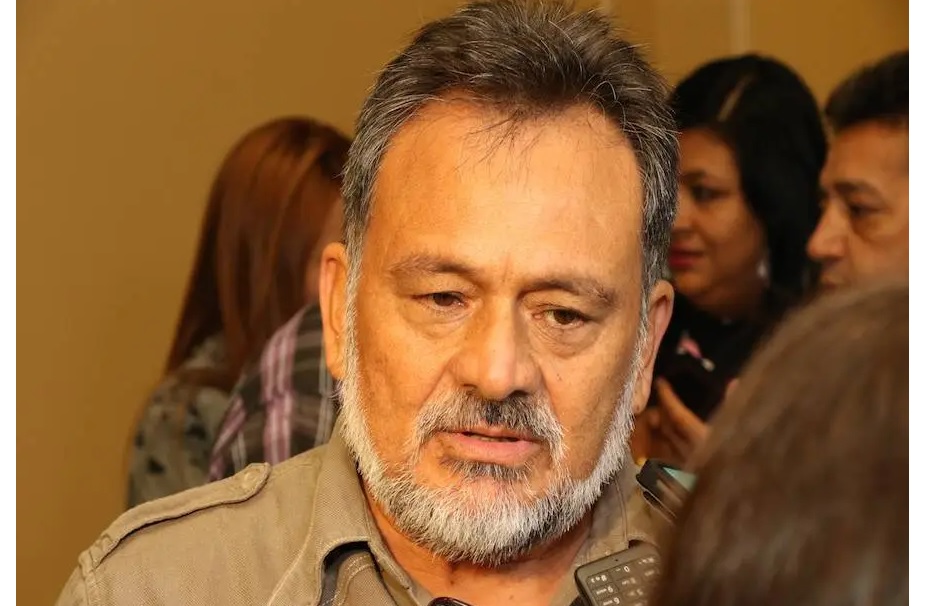 Sixto Pereira plantea “soluciones de fondo” ante el problema del EPP