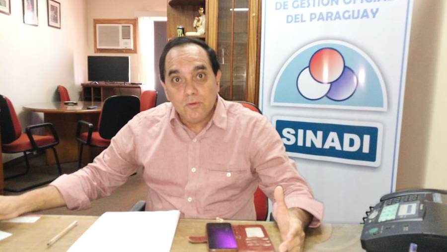 “Los docentes estamos agradecidos con Santiago Peña”, afirma presidente de SINADI