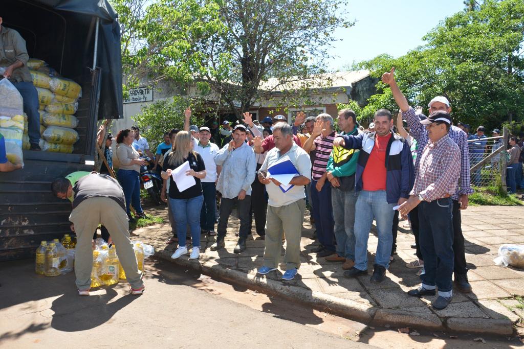 Gobierno inició en Itapúa entrega de kits de víveres por veda pesquera