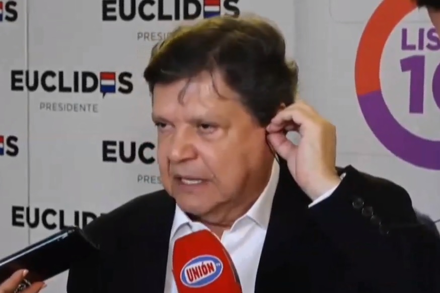 Euclides Acevedo: “¿En qué escribanía está el certificado de que la oposición es solo la Concertación?”