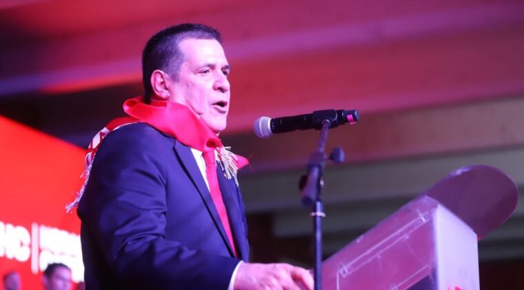 Presidente de seccional pide a Horacio Cartes que renuncie como titular de la ANR: “Pone en riesgo la suerte del Partido”