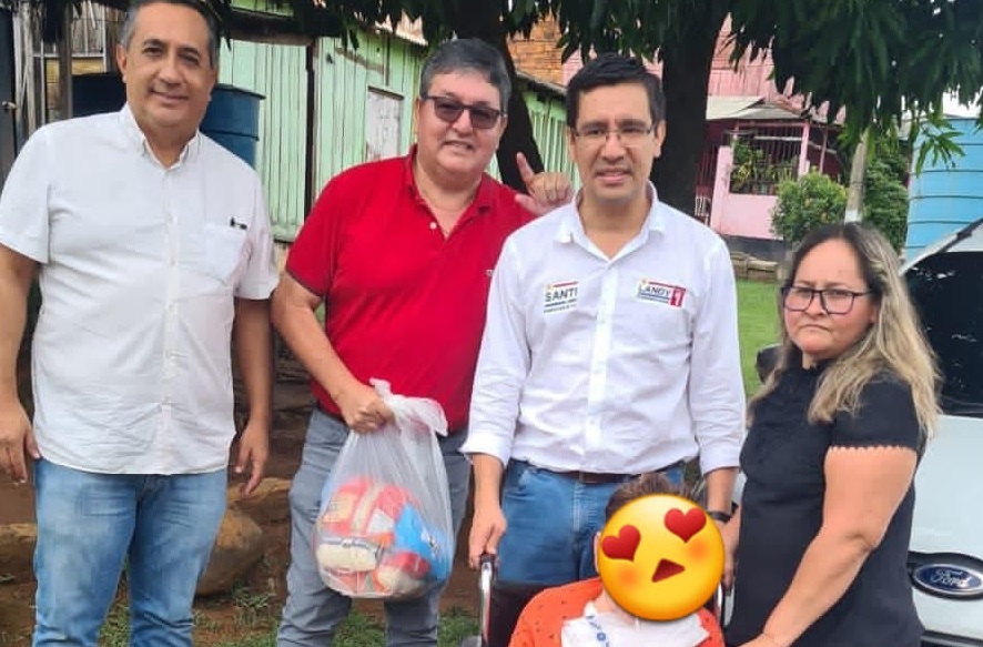 Candidato a gobernador asegura que no entregó víveres en campaña a usuaria de silla de ruedas: “La señora me pidió la foto”