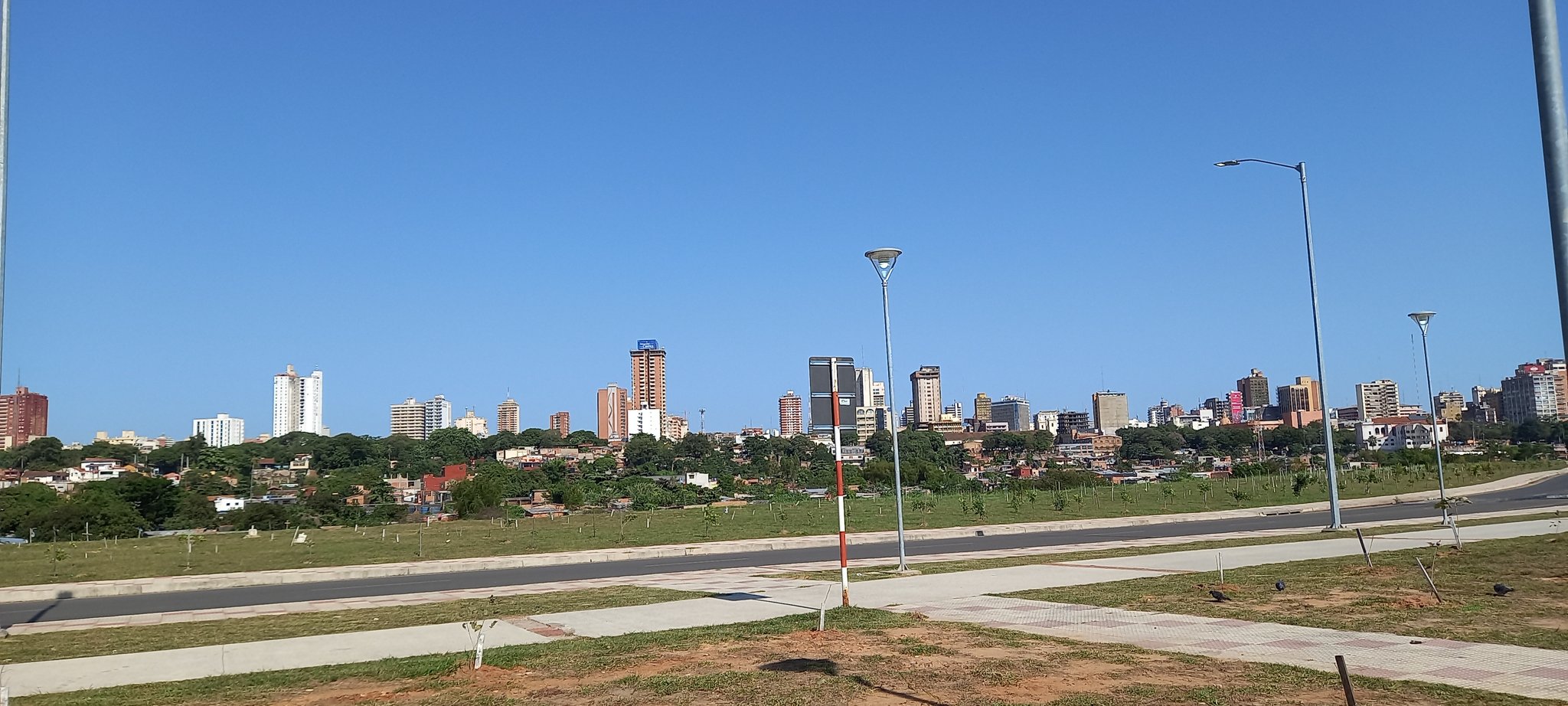 Pronostican jueves frío a cálido y soleado