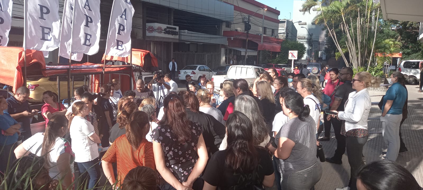 Gremio de enfermería del IPS se manifiesta ante recorte presupuestario