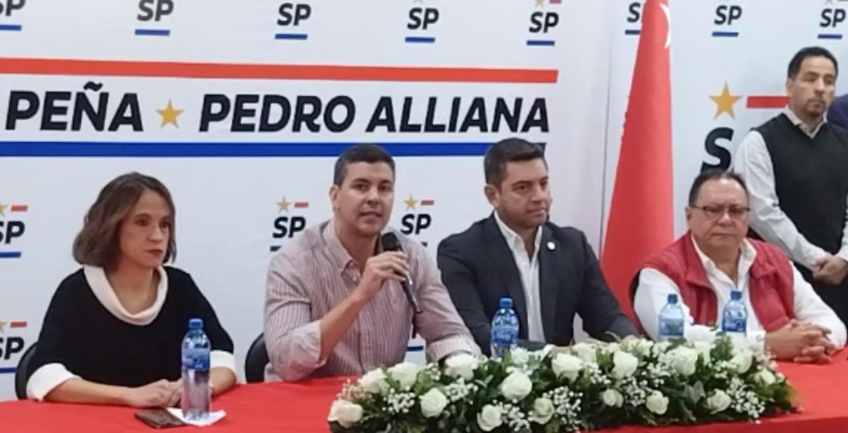 Lea Giménez y José Alberto Alderete conforman equipo de transición de Santiago Peña