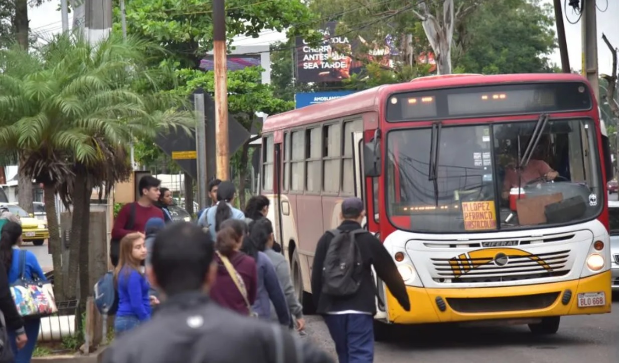 Sugieren “estatizar” sistema de transporte público de pasajeros