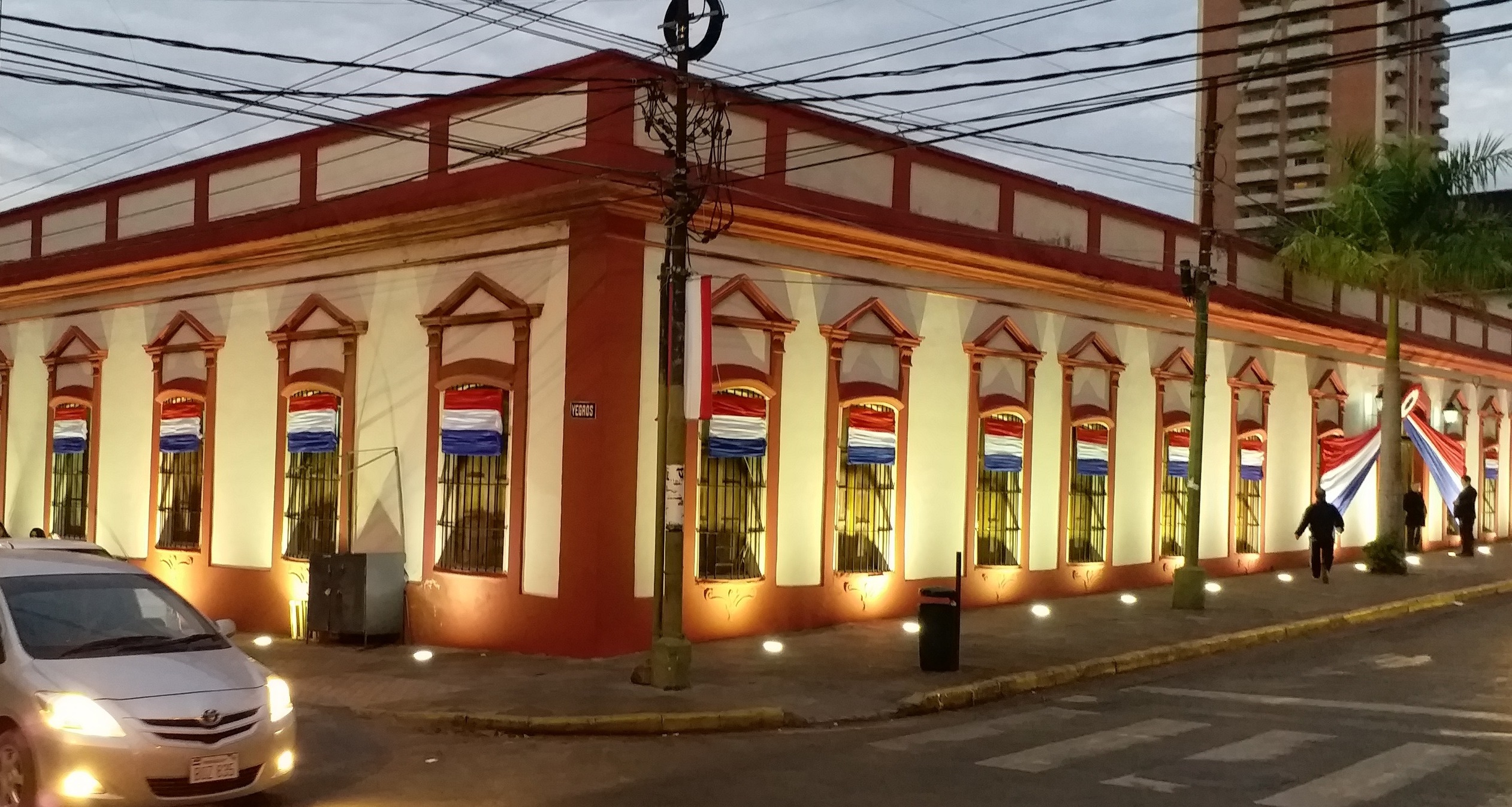 Campaña “Parada Segura”: Estudiantes de Escuela de la UNA claman por mayor seguridad en microcentro