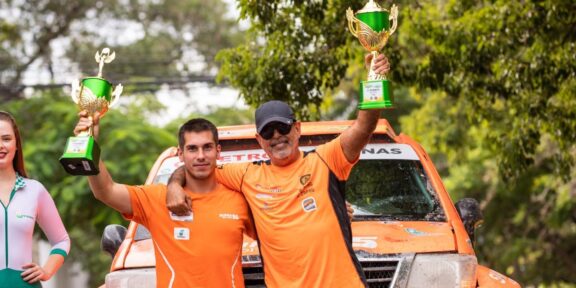 Zapag (Der) y Juan José Sánchez / Foto: Gentileza.