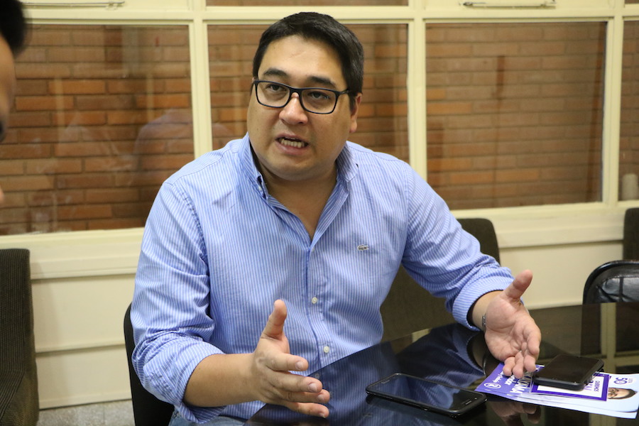 Eduardo Nakayama estudia la posibilidad de tomar acciones legales por actos racistas