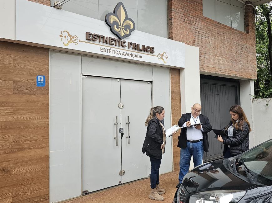 Intervienen “Esthetic Palace” de las ‘doctoras Barbie’