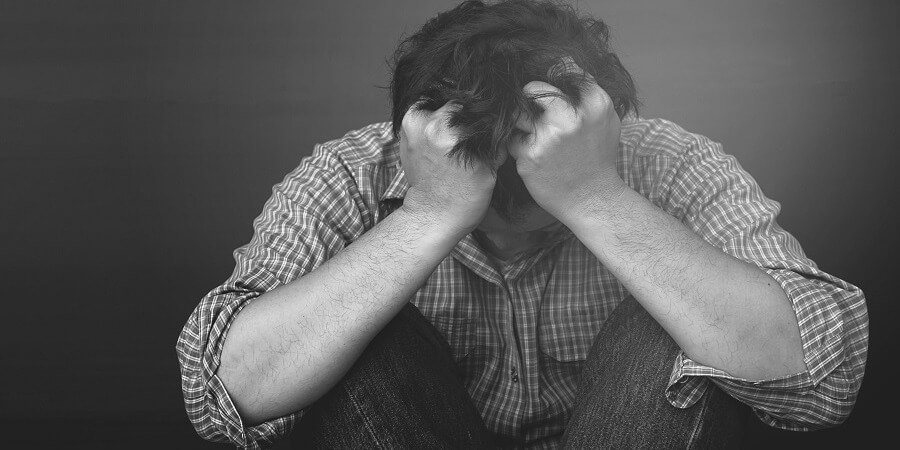 Aumento de índice de suicidios es un efecto ‘post pandemia’, asegura psicólogo