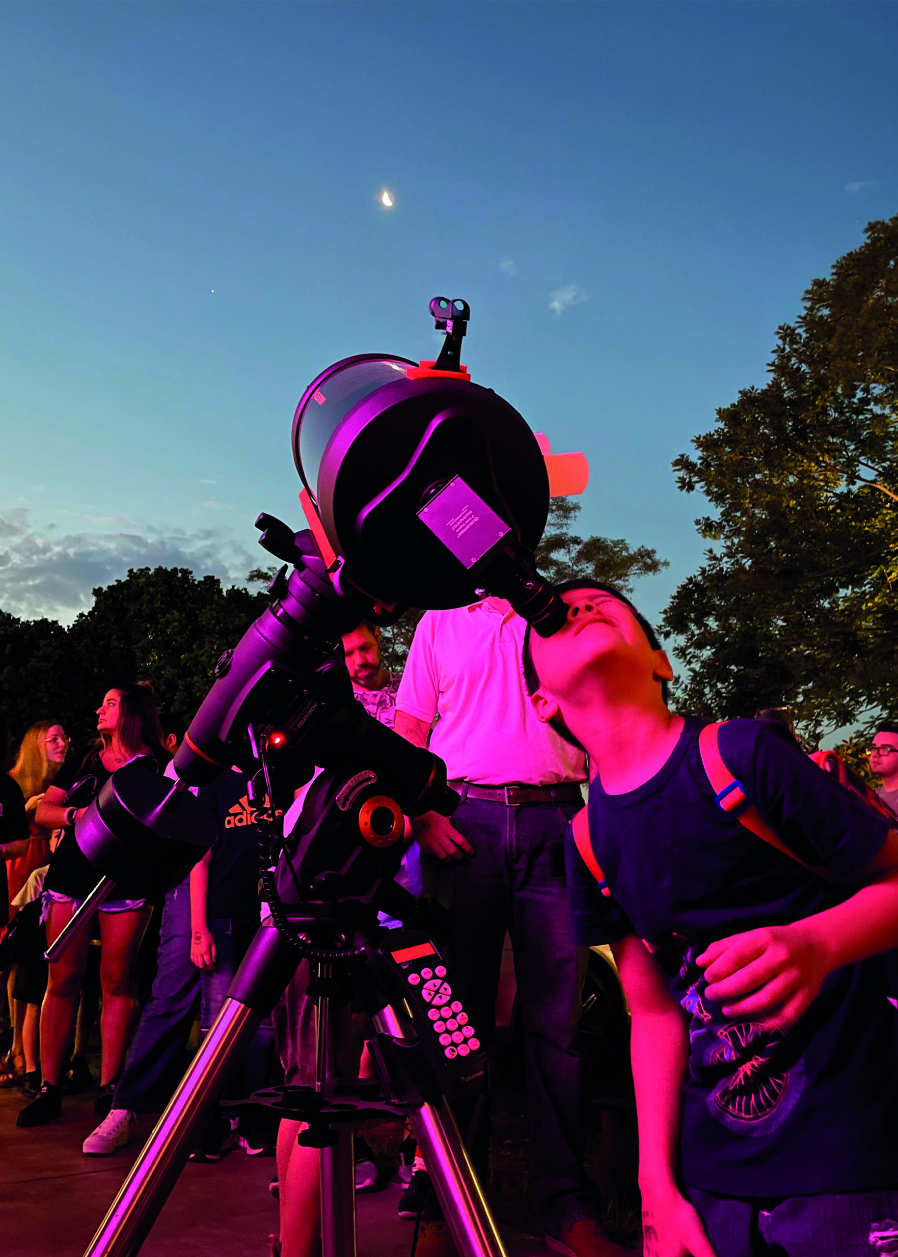 Primer astrocampamento urbano en el TatakuaLab