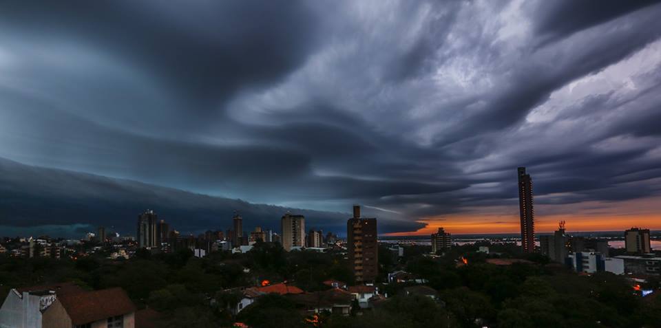 Lunes caluroso con tormentas eléctricas