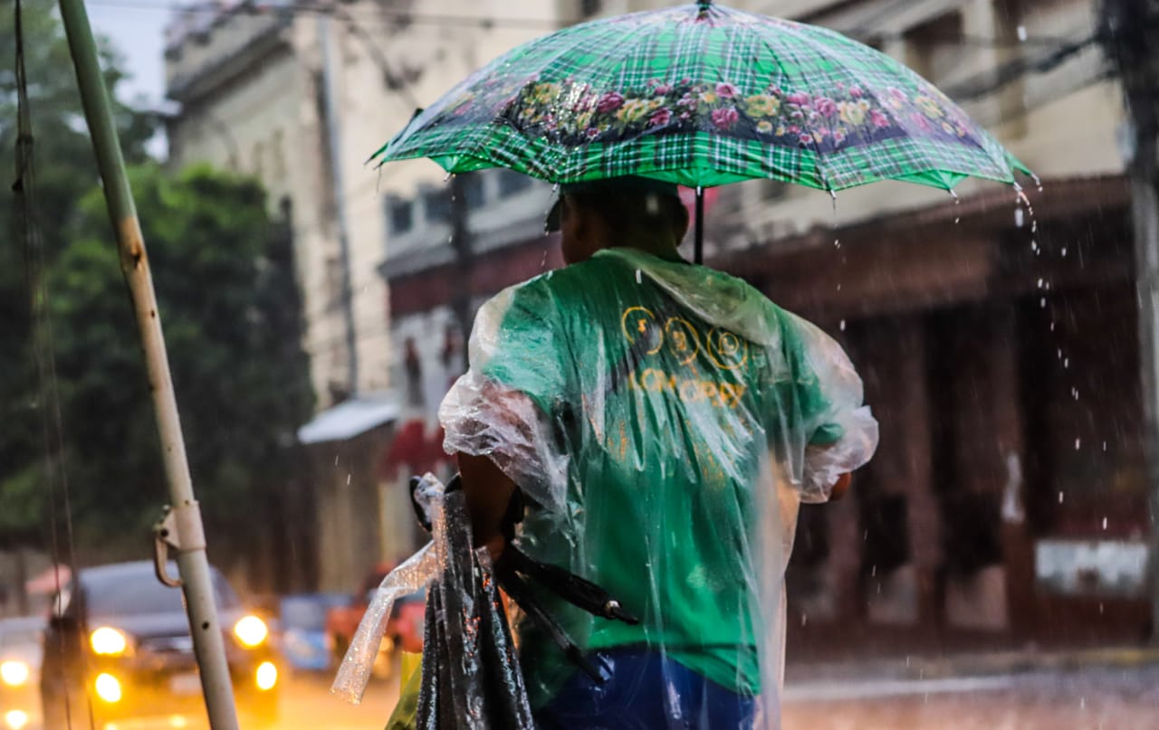 Noche buena será calurosa y húmeda con tormentas