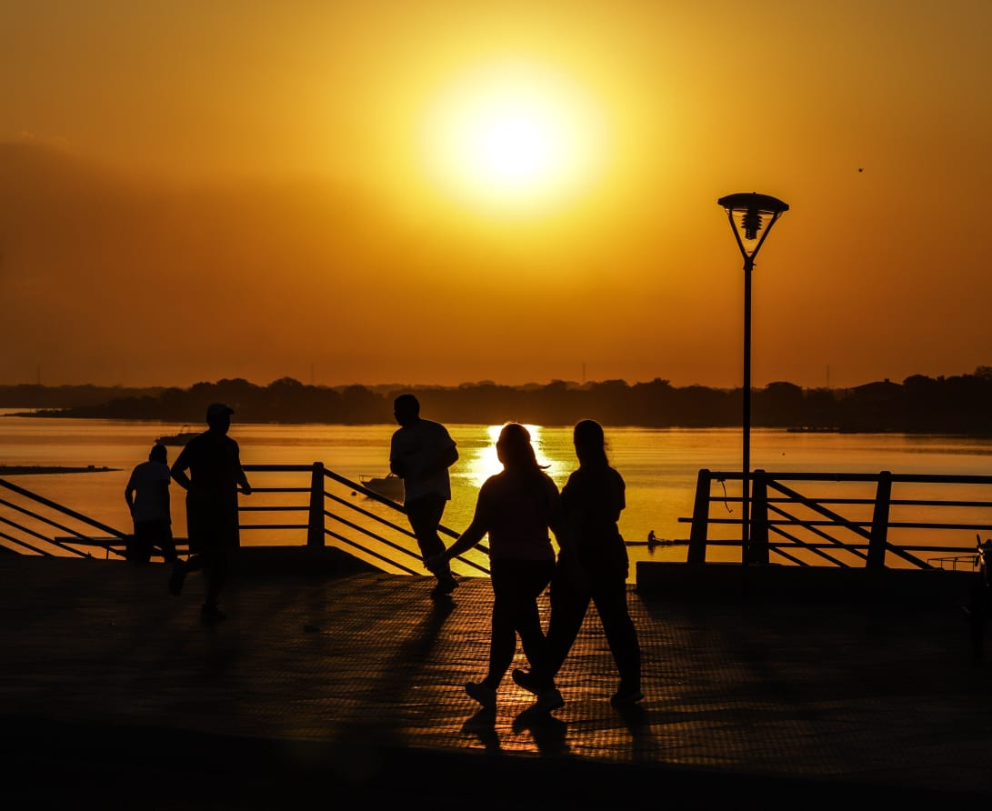 Meteorología prevé miércoles cálido y húmedo