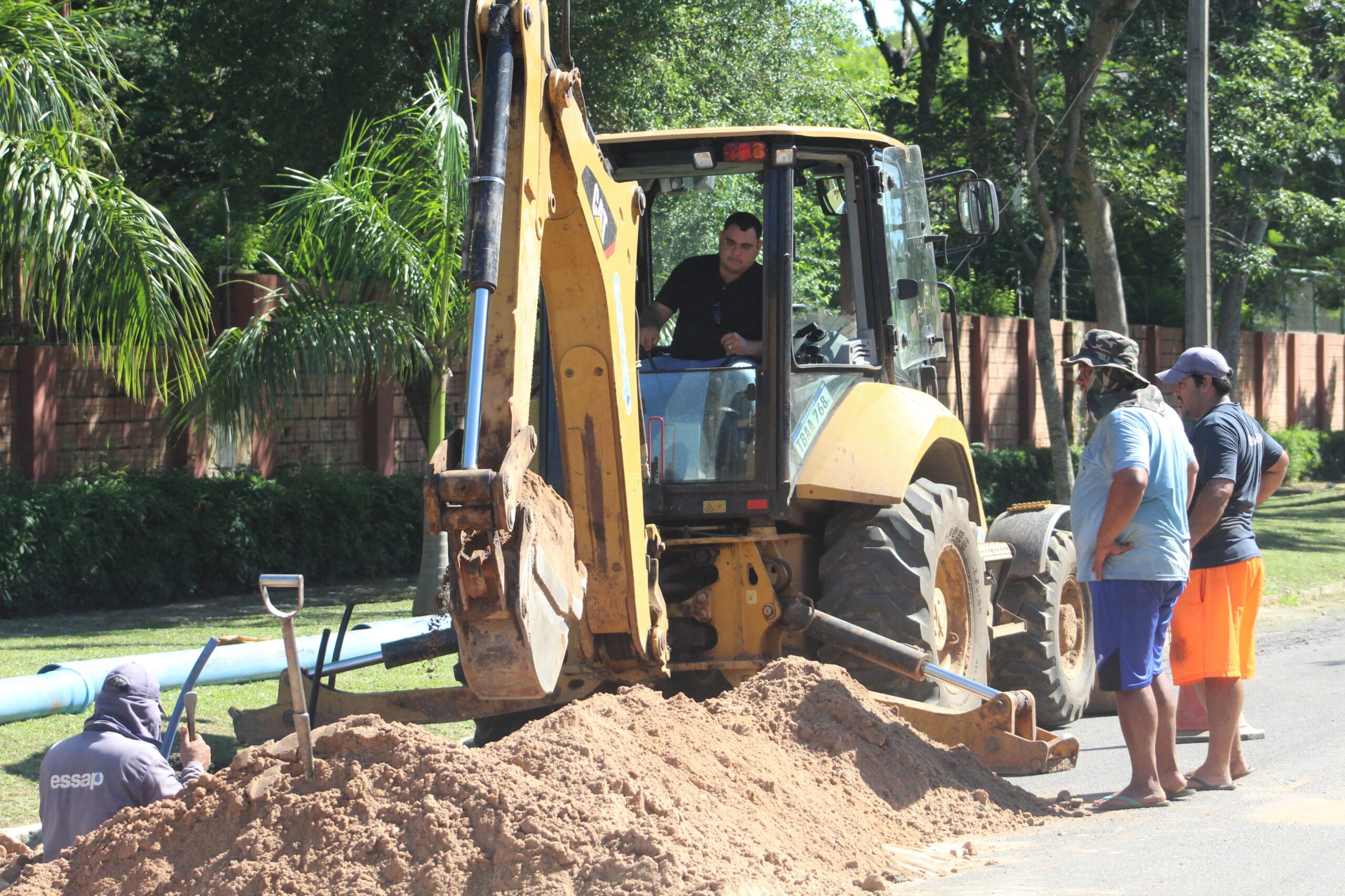 Cientos de familias de San Bernardino recibirán un mejor servicio de agua gracias a la extensión de tuberías