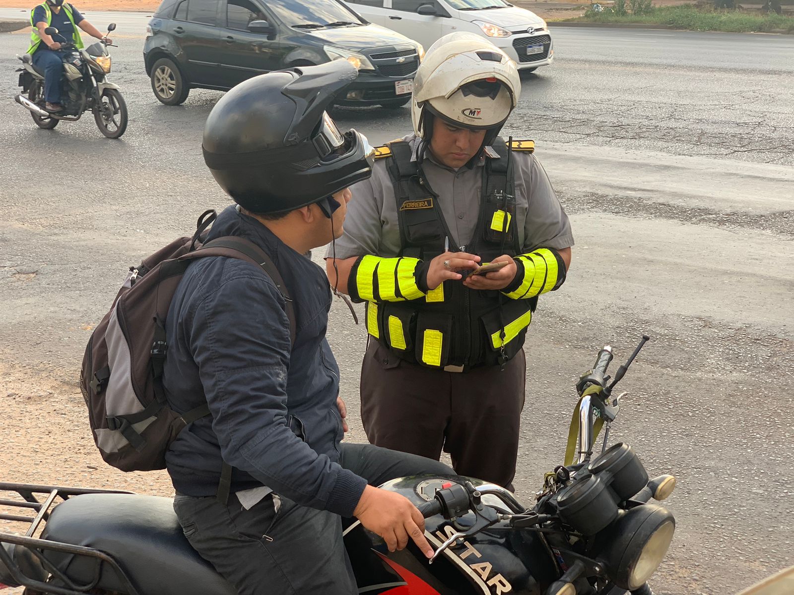 A partir de hoy, rigen las multas para vehículos que no respeten carril en Ruta Transchaco