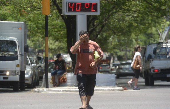 Meteorología anuncia 40°C en el inicio de la semana