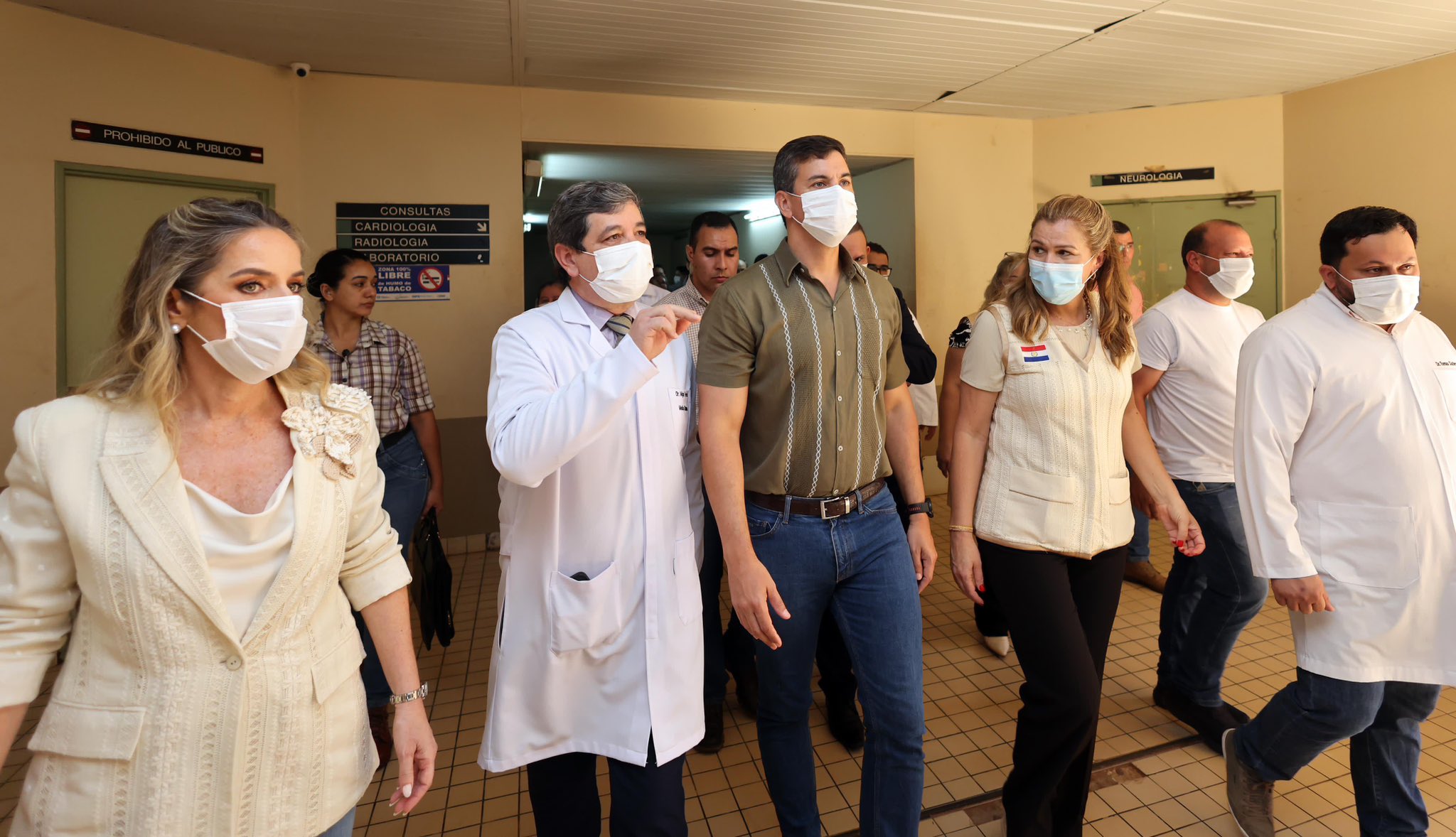 Santiago Peña realiza “visita sorpresa” al Hospital de Itauguá