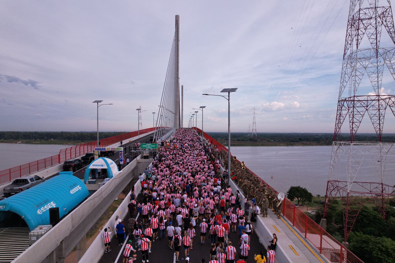 Inauguraron el Puente Héroes del Chaco