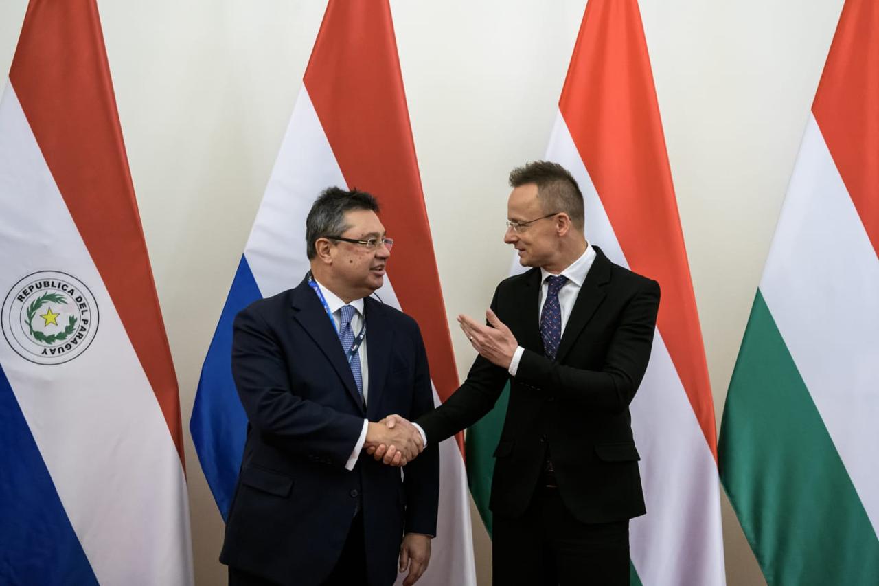 Gustavo Leite se reunió con el ministro de Comercio Exterior Húngaro