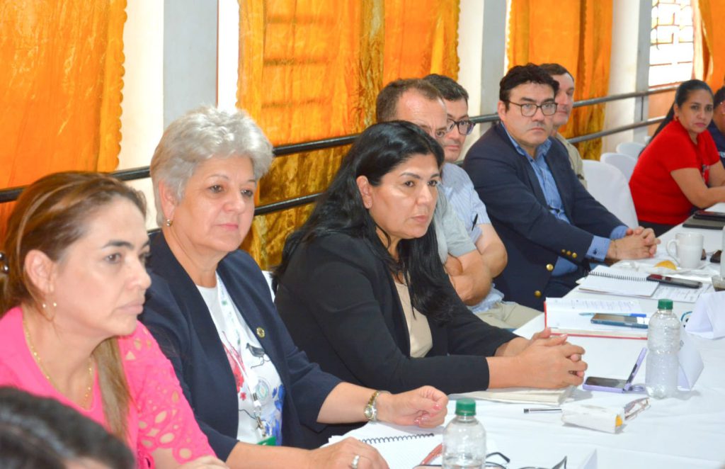 EBY participa en Itapúa en mesa de trabajo para protección social