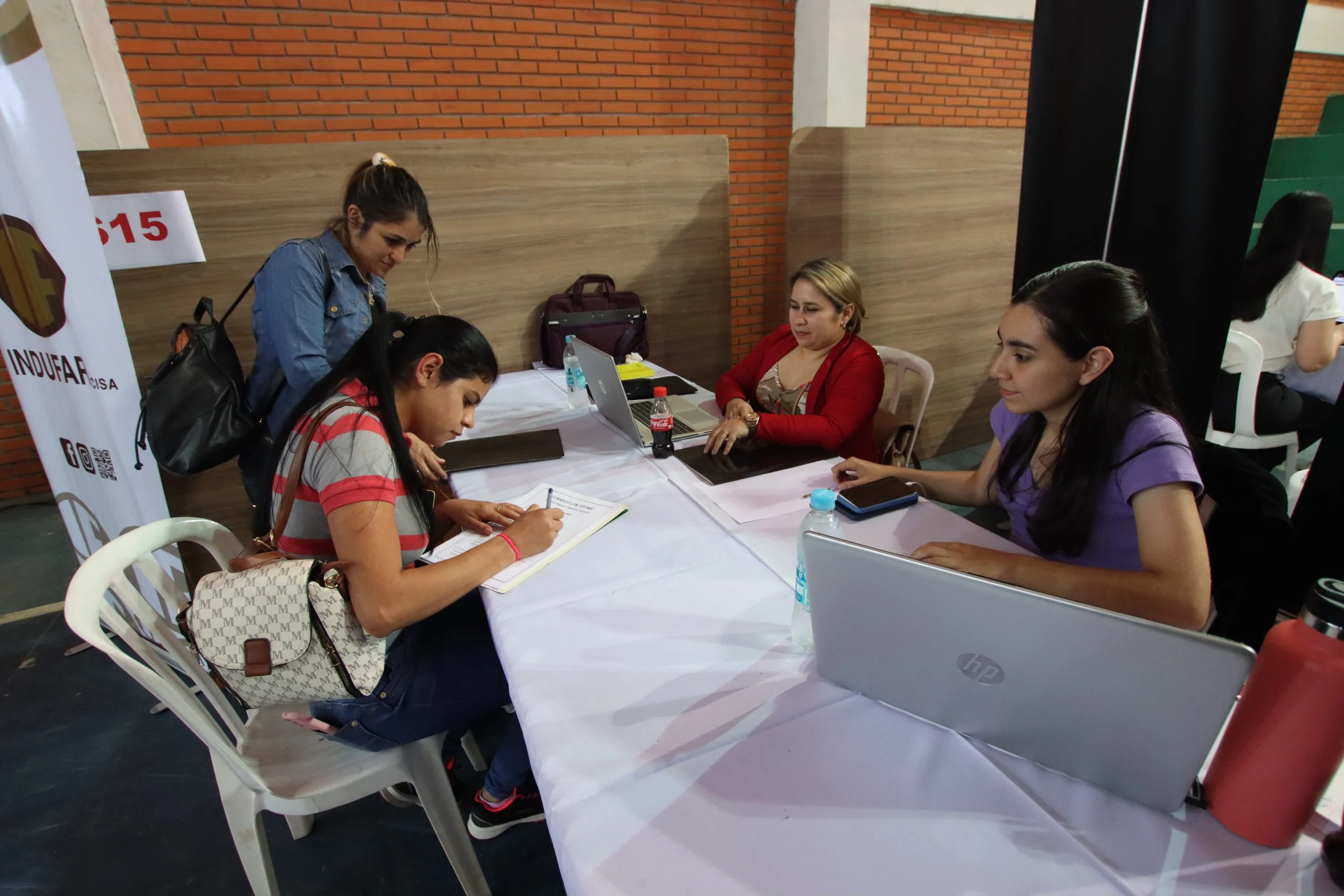 Lanzan campaña para los que no consiguen empleo por más de un año