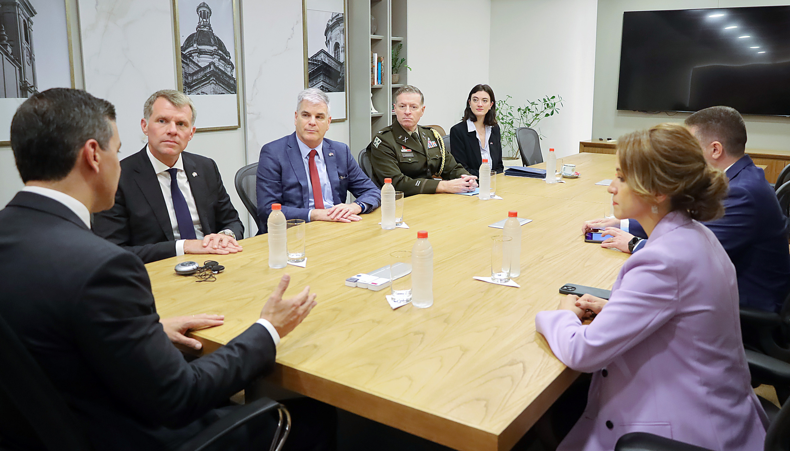 Transformación digital: US$ 6,1 millones para conectar y proteger el ciberespacio paraguayo