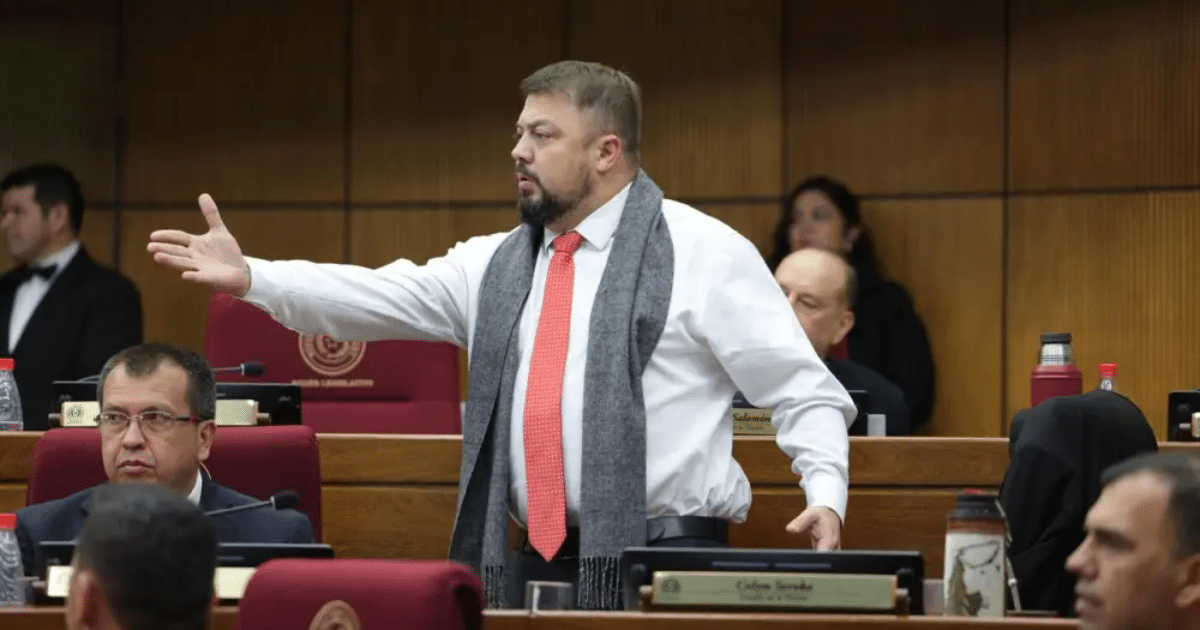 Colym Soroka y Éver Villalba casi llegan a los golpes
