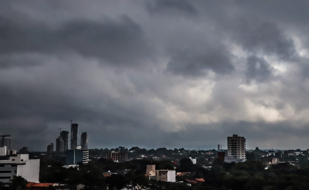 Anuncian fin de semana con probabilidad lluvias y tormentas eléctricas