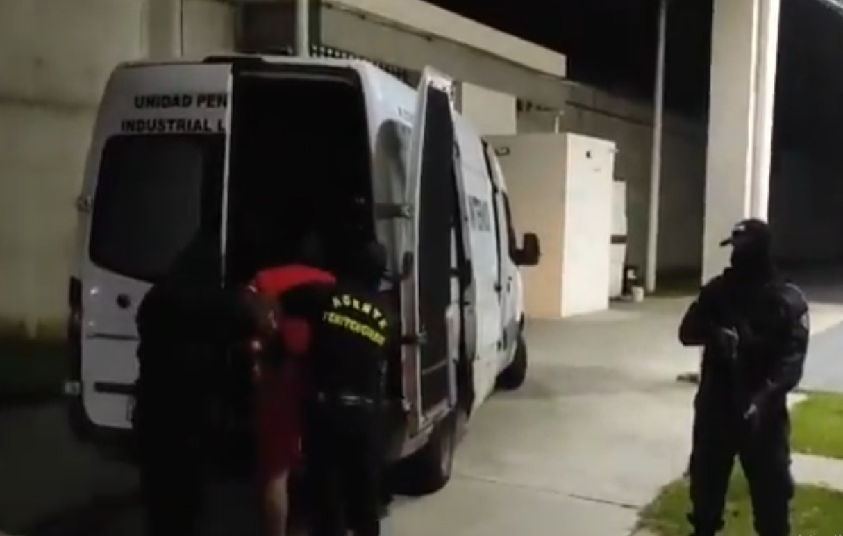 trasladan a 22 presos de Minga Guazú