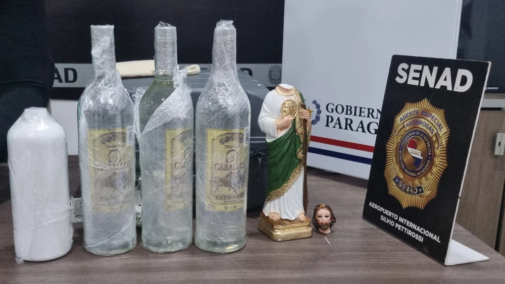 Arrestan a mexicano con drogas sintéticas en el Aeropuerto