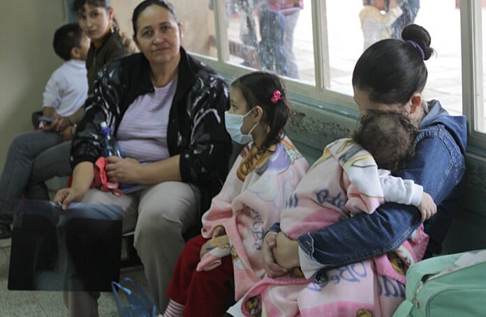 El Virus Sincitial Respiratorio (VSR) en Paraguay: 711 hospitalizaciones en 2024, 8 muertes