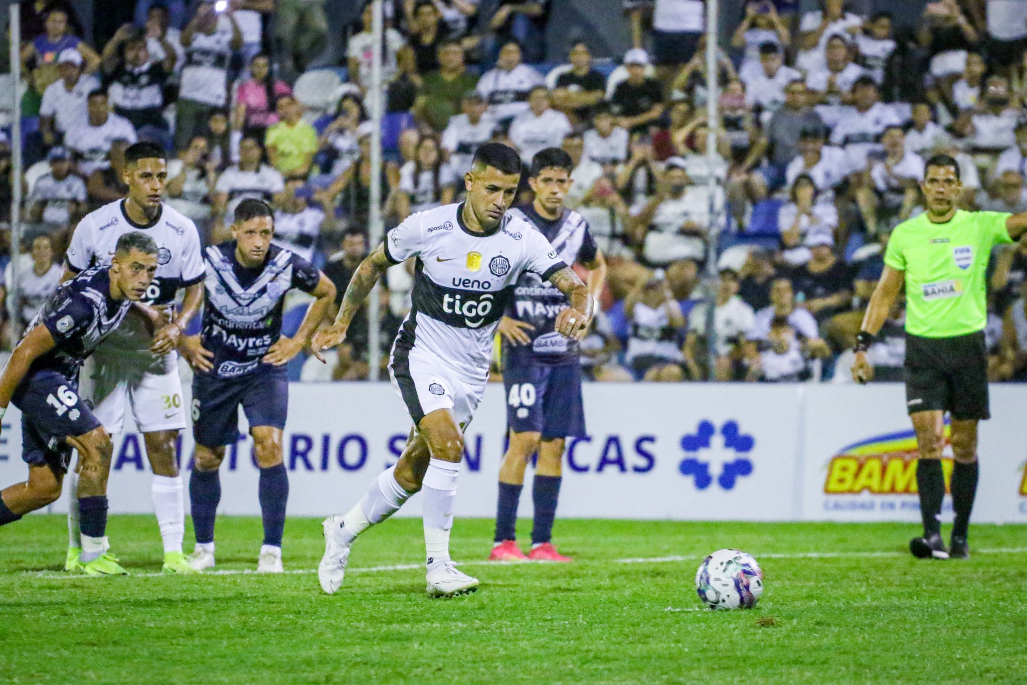 Con dos penales, Olimpia empata a Ameliano