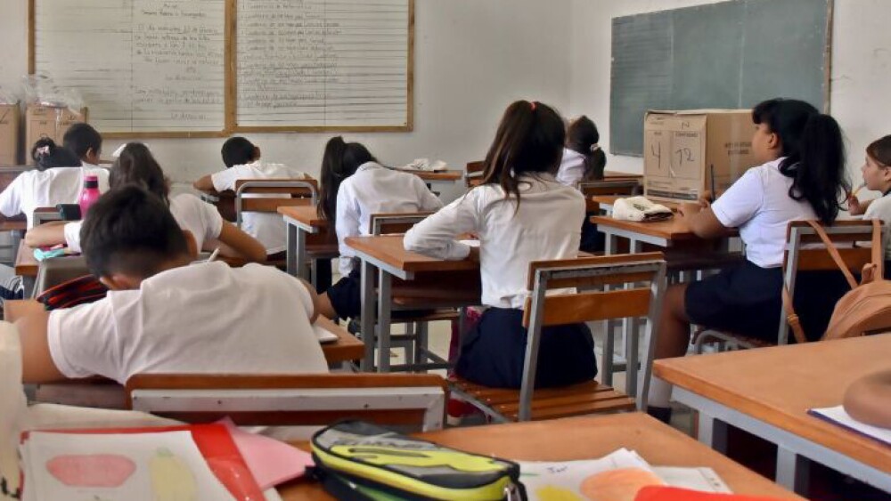 Ministro confirma que este año no habrá tarea en casa