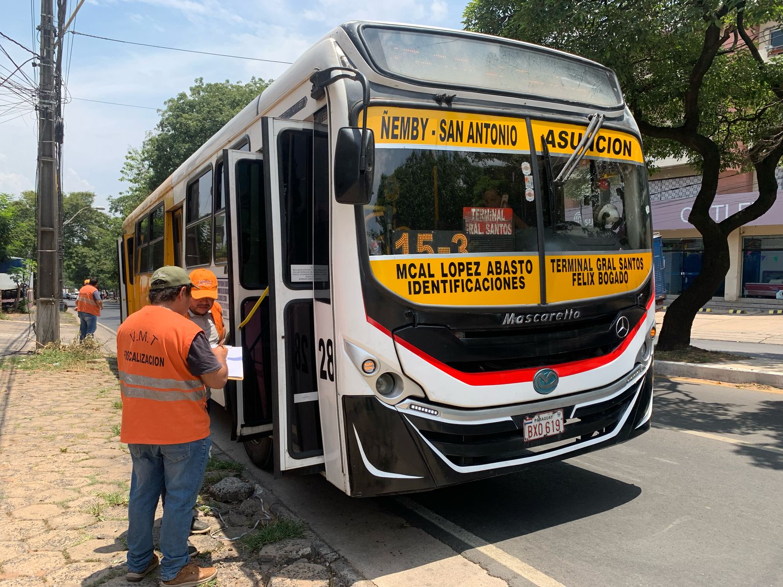 Gobierno mantiene diálogo y prevé plan ante paro del transporte