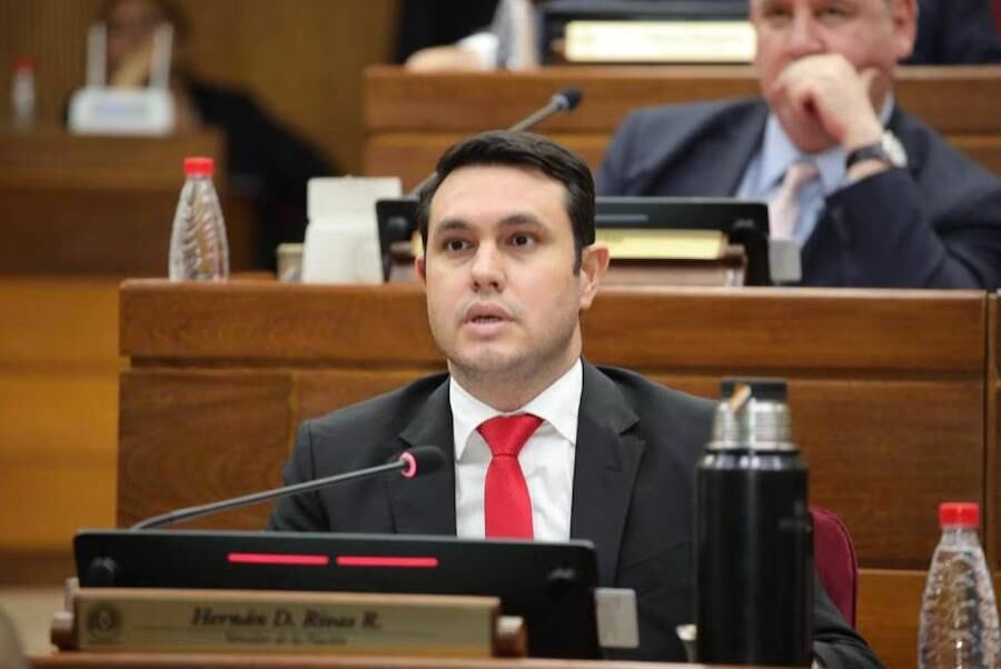 Contraloría abre sumario a Hernán Rivas por ocultar su patrimonio actual